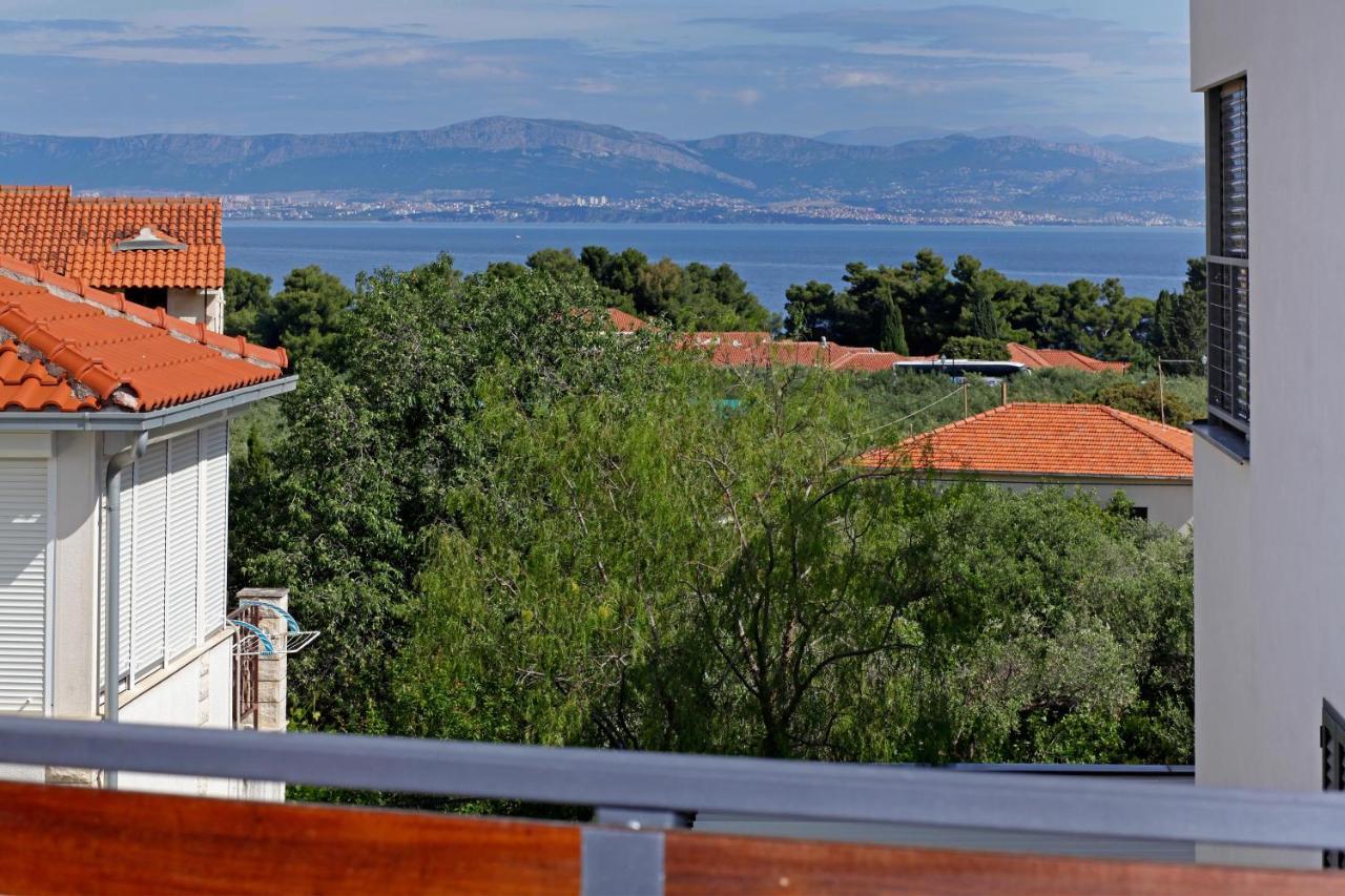 Santa Cruz Apartments Supetar Eksteriør bilde