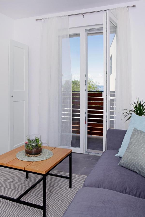 Santa Cruz Apartments Supetar Eksteriør bilde